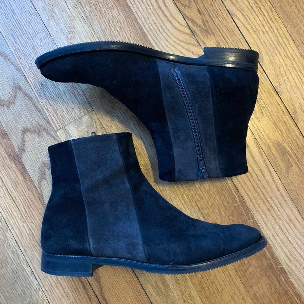 Gravati suede ankle boots in size 8
